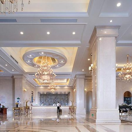Vienna Hotel Guangzhou Baiyun Airport Exterior photo
