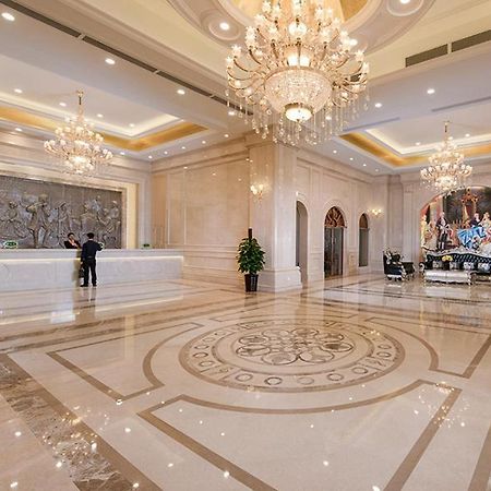 Vienna Hotel Guangzhou Baiyun Airport Exterior photo