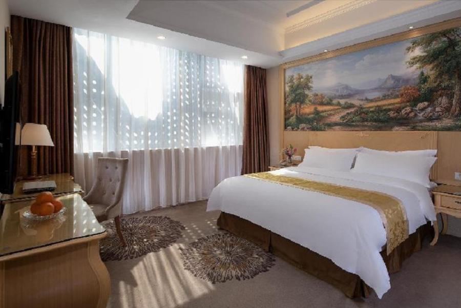 Vienna Hotel Guangzhou Baiyun Airport Exterior photo