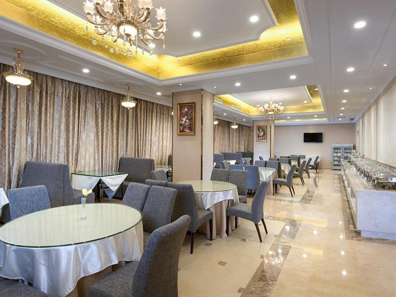 Vienna Hotel Guangzhou Baiyun Airport Exterior photo